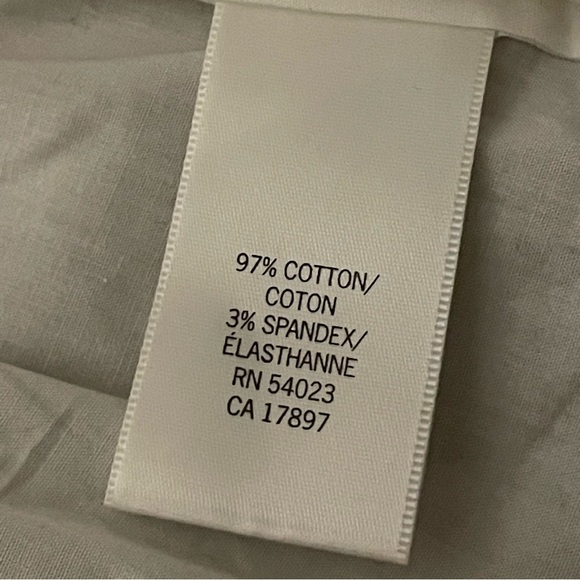 Banana Republic Women’s button up top - Picture 4 of 4